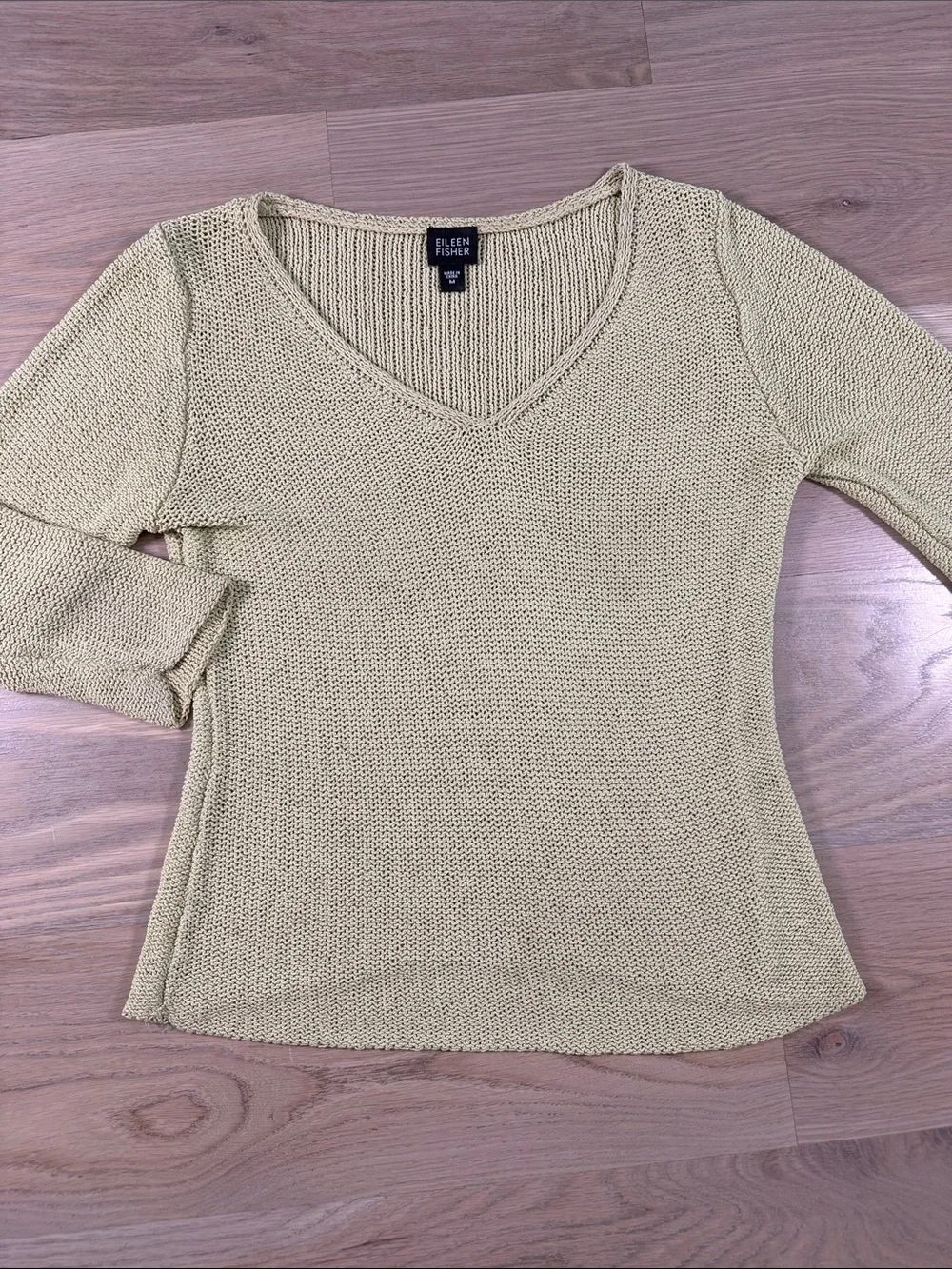 EILEEN FISHER 100% Silk V-Neck Knit Sweater Sage Green Gold Medium